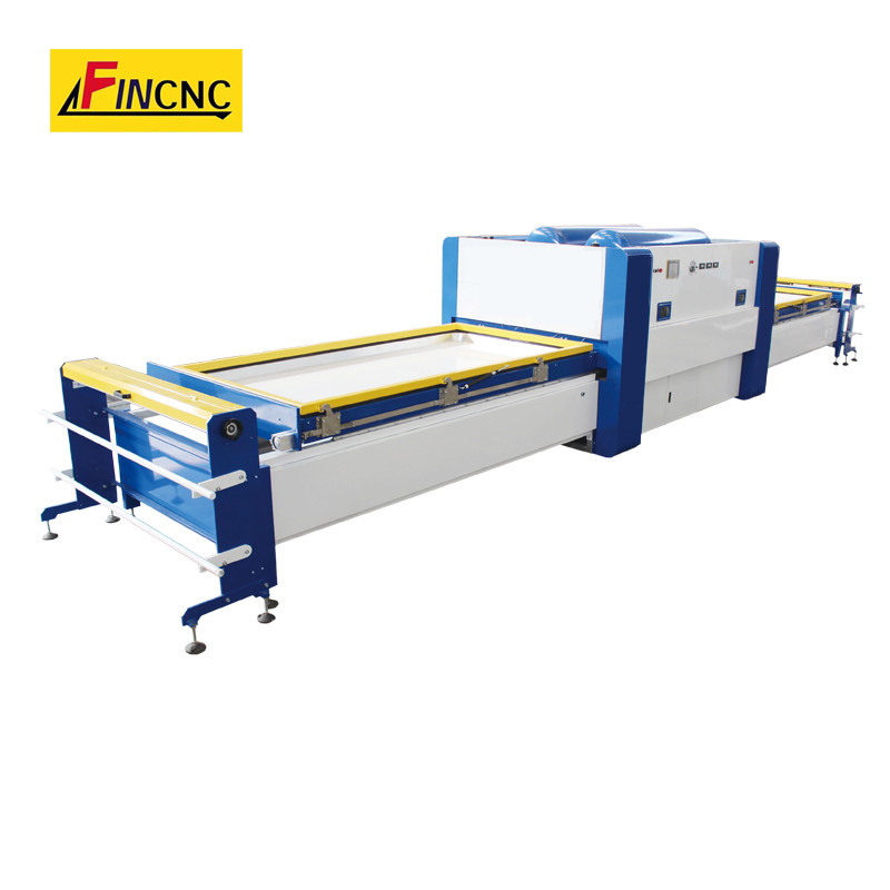 What kind of training is required to operate and maintain the Auto Close Cabinet Door Vacuum Membrane Press Machine effectively
